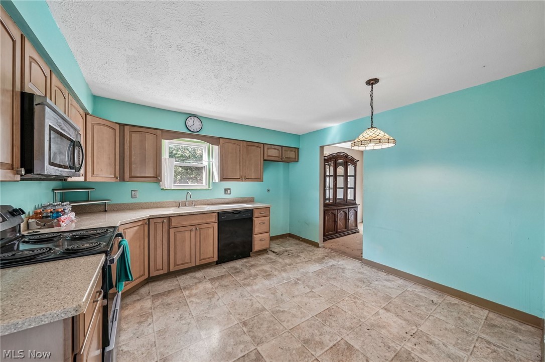 26961 Leenders Lane North Olmsted OH 44070