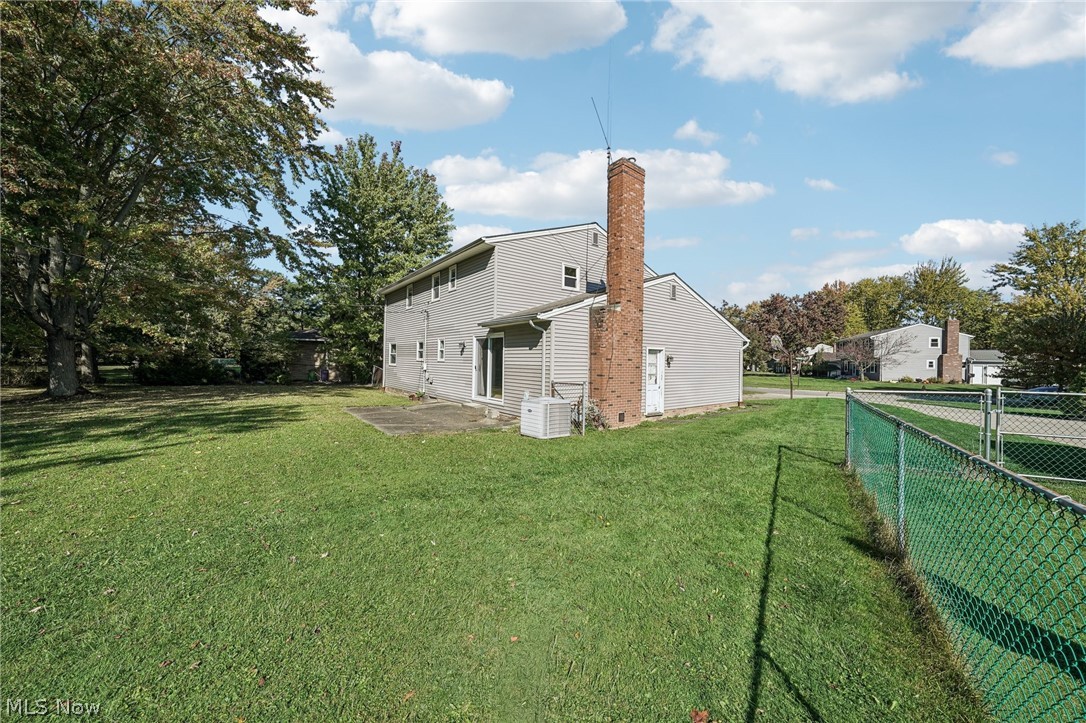 26961 Leenders Lane North Olmsted OH 44070