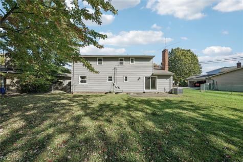 26961 Leenders Lane North Olmsted OH 44070