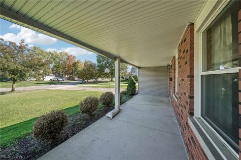 26961 Leenders Lane North Olmsted OH 44070