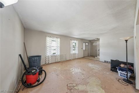 26961 Leenders Lane North Olmsted OH 44070