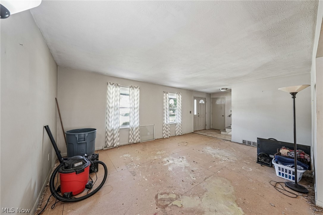 26961 Leenders Lane North Olmsted OH 44070