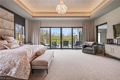 1433 Ridgemont Trail Hinckley OH 44233