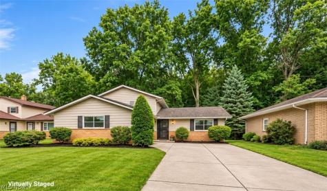 4554 Whitehall Drive South Euclid OH 44121