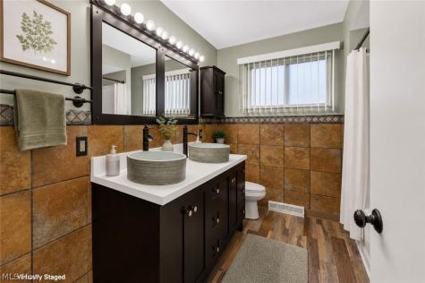 4554 Whitehall Drive South Euclid OH 44121