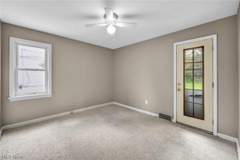 1371 Cranover Road Lyndhurst OH 44124