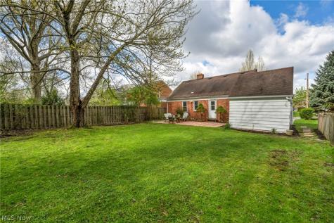 1371 Cranover Road Lyndhurst OH 44124