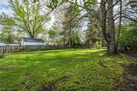 1371 Cranover Road Lyndhurst OH 44124