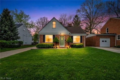1371 Cranover Road Lyndhurst OH 44124