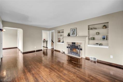 1371 Cranover Road Lyndhurst OH 44124