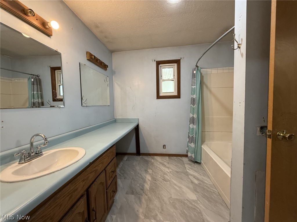 3712 Lincoln Avenue Shadyside OH 43947