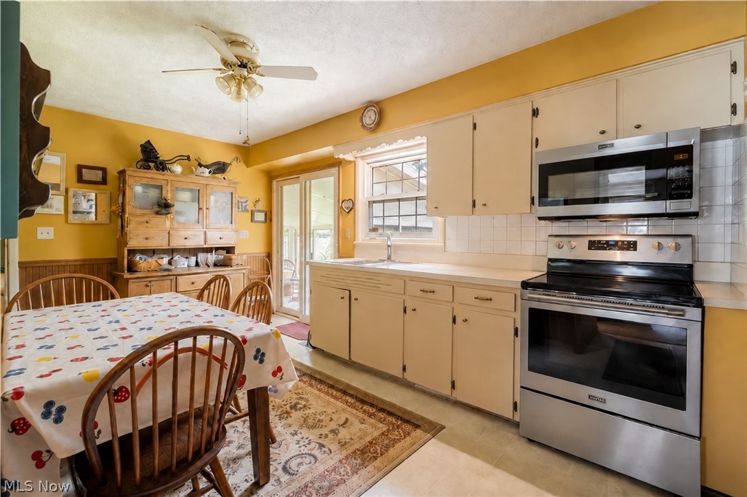 3112 N Bender Avenue Akron OH 44319