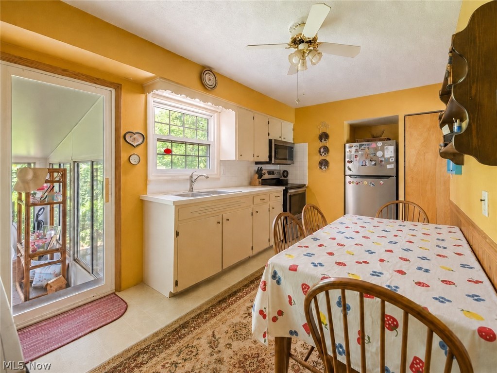 3112 N Bender Avenue Akron OH 44319
