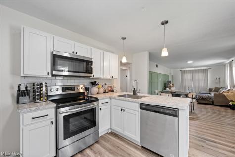 2160 Plymouth Drive Uniontown OH 44685