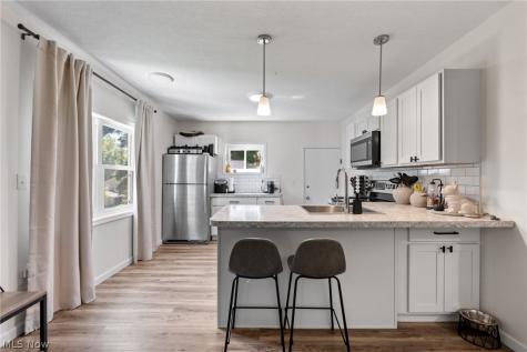 2160 Plymouth Drive Uniontown OH 44685