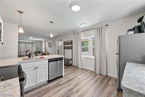 2160 Plymouth Drive Uniontown OH 44685