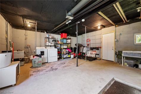 2160 Plymouth Drive Uniontown OH 44685