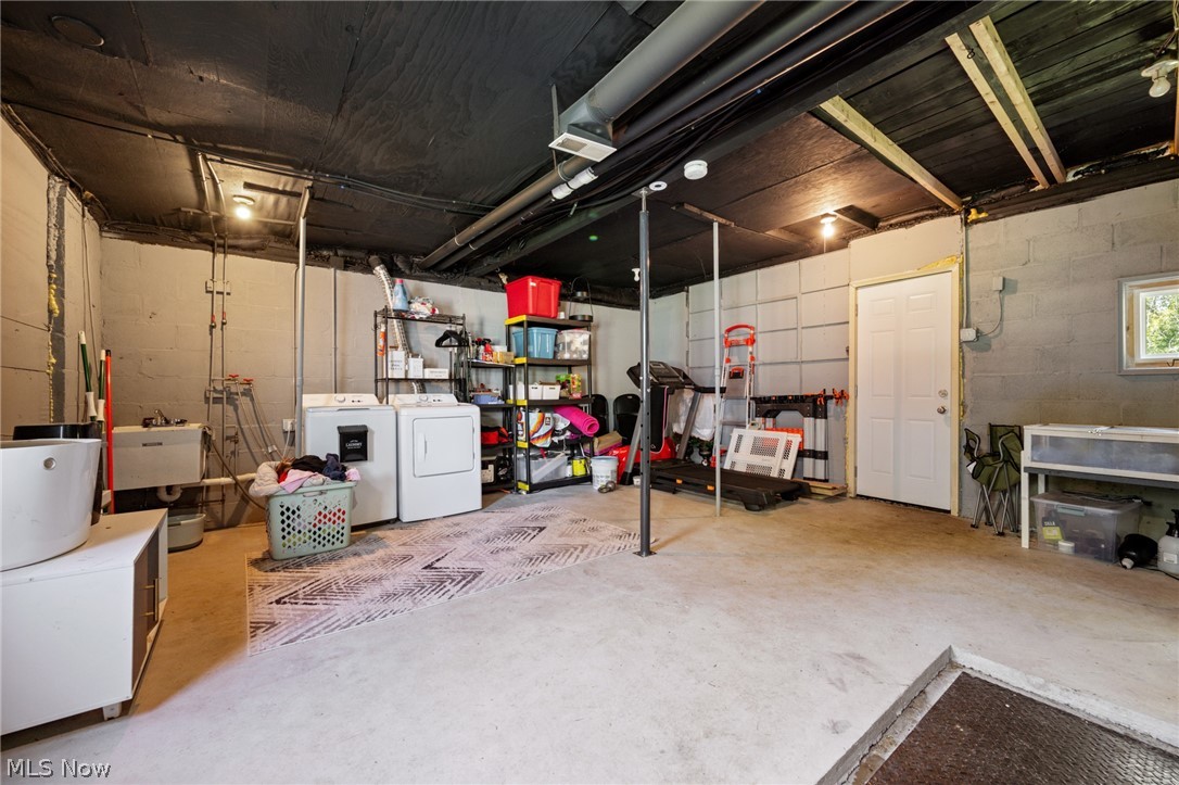 2160 Plymouth Drive Uniontown OH 44685