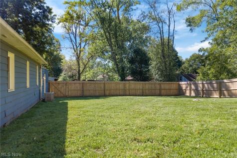 2160 Plymouth Drive Uniontown OH 44685