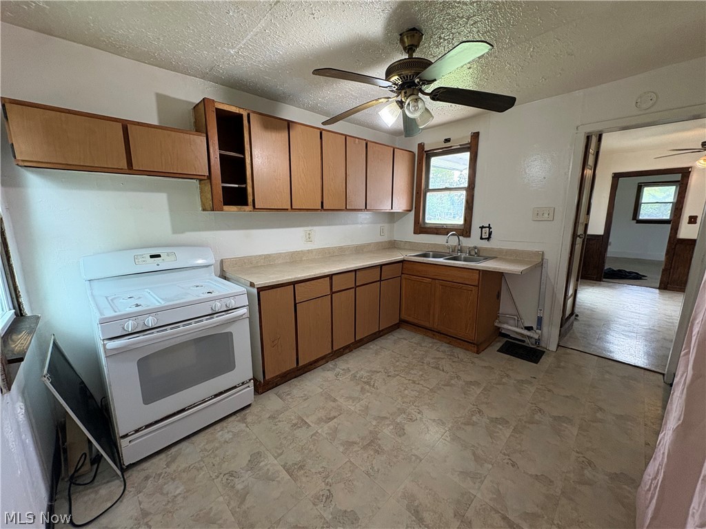 325 E High Street Leetonia OH 44431