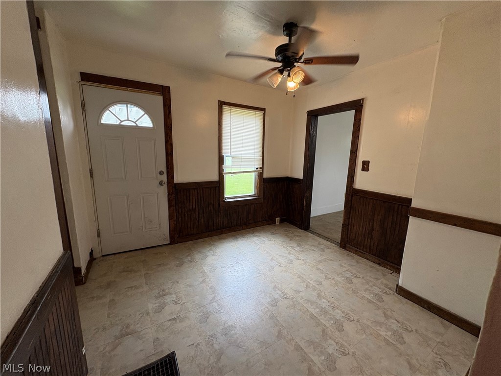 325 E High Street Leetonia OH 44431
