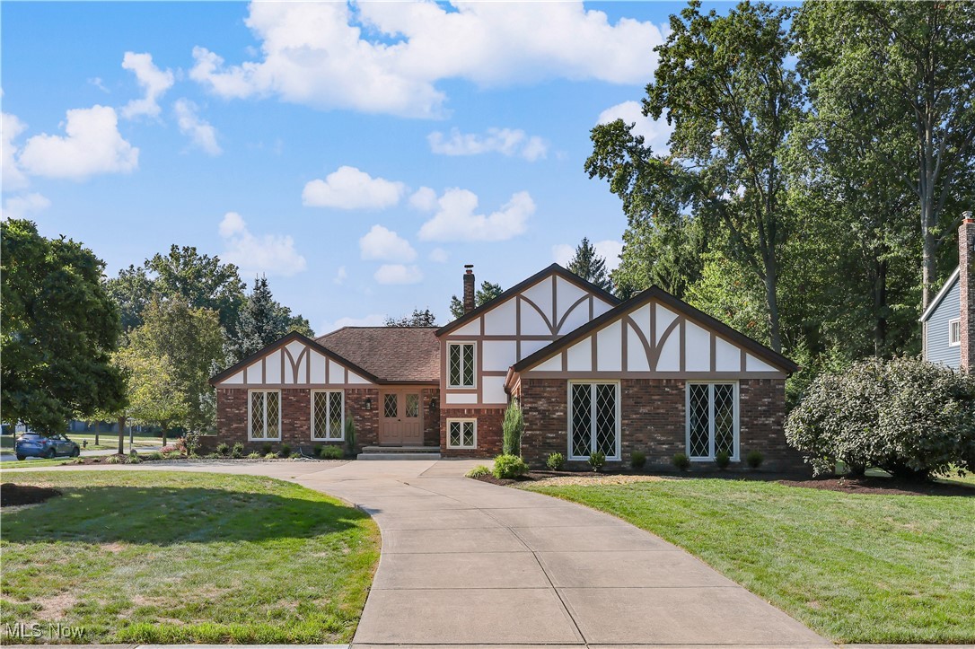 28323 Farrs Garden Path Westlake OH 44145