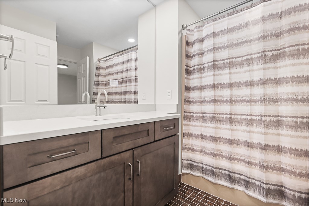 28323 Farrs Garden Path Westlake OH 44145