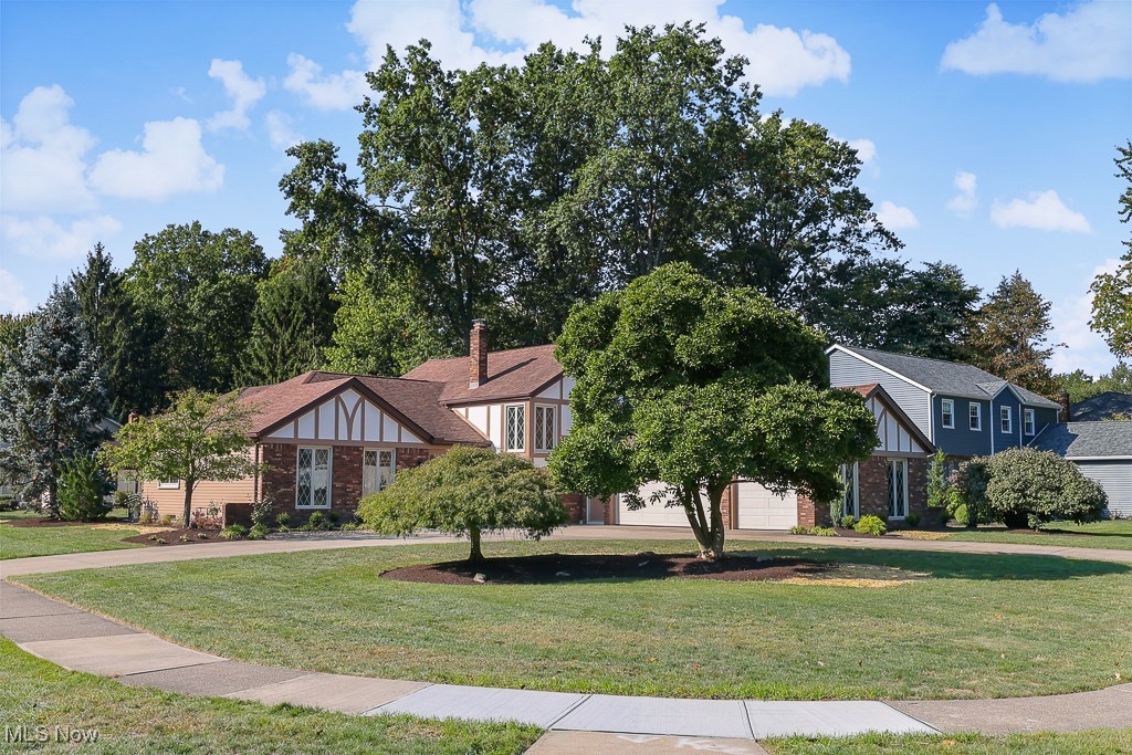 28323 Farrs Garden Path Westlake OH 44145