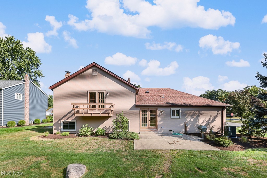 28323 Farrs Garden Path Westlake OH 44145