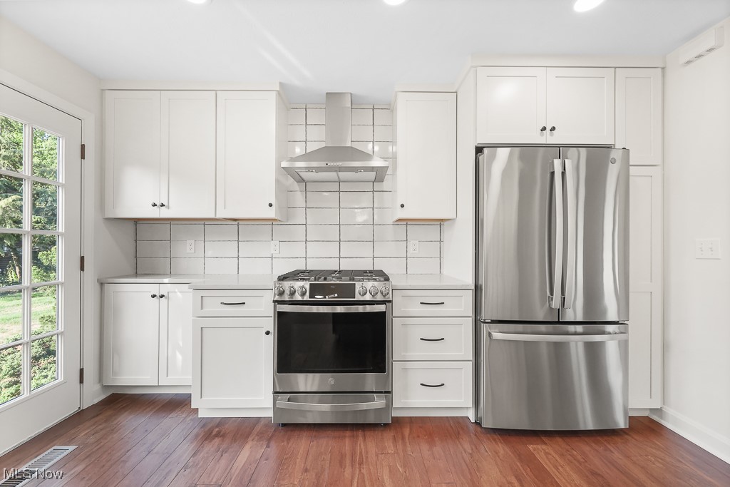 28323 Farrs Garden Path Westlake OH 44145