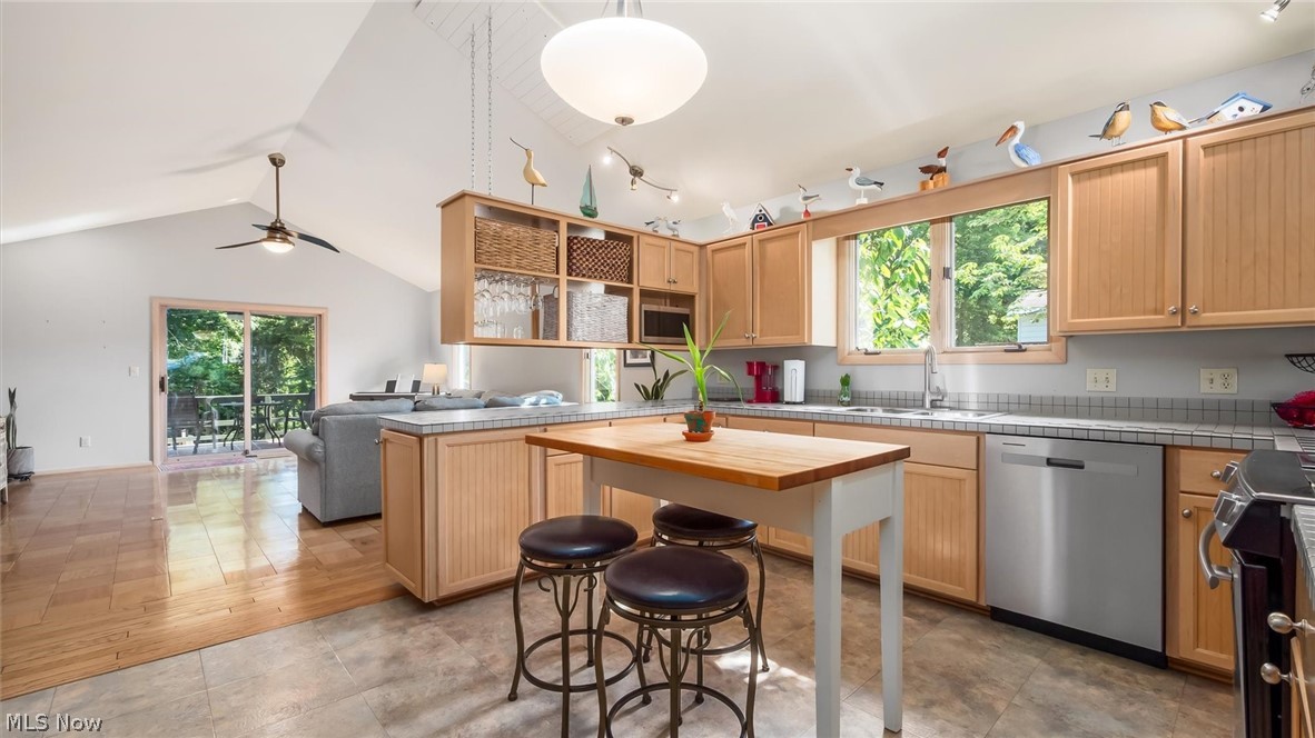 205 Treehouse Lane Zanesville OH 43701