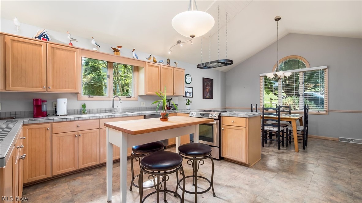 205 Treehouse Lane Zanesville OH 43701