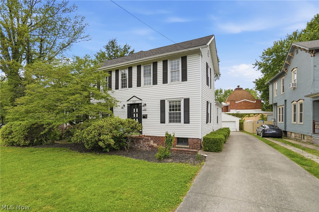 727 Convers Avenue Zanesville OH 43701