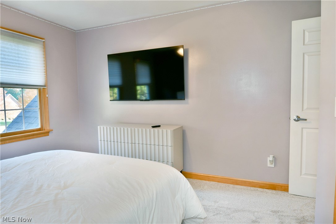 1500 Brittainy Oaks Trail NE Warren OH 44484