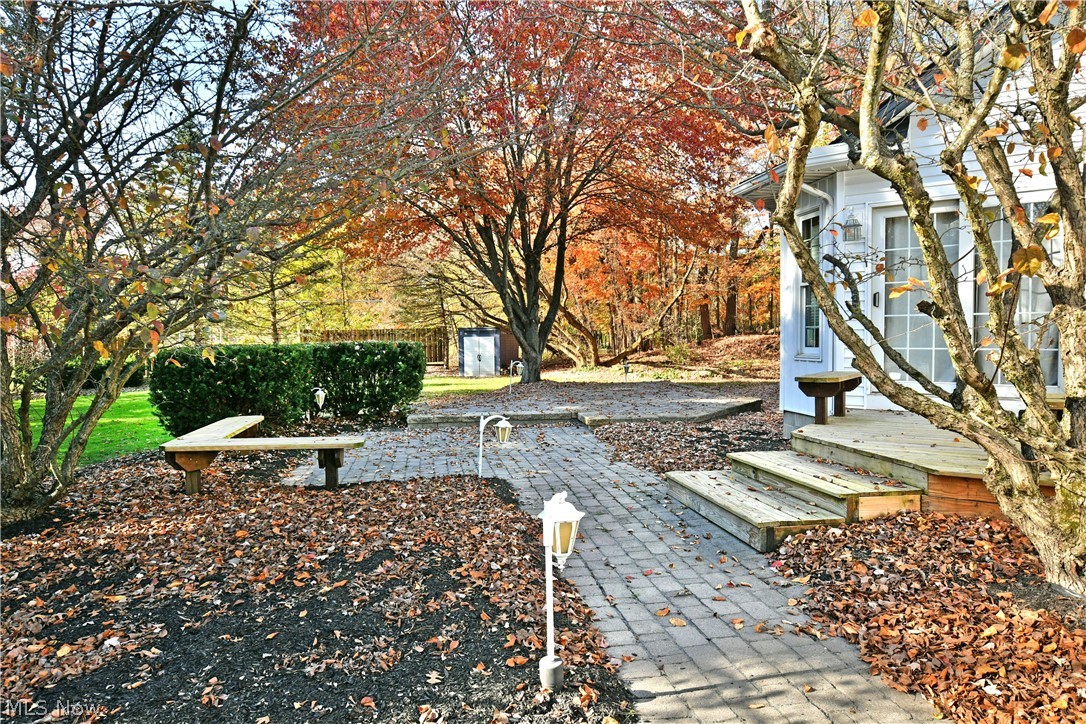 1500 Brittainy Oaks Trail NE Warren OH 44484