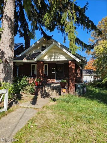 2219 3rd Street NE Canton OH 44704