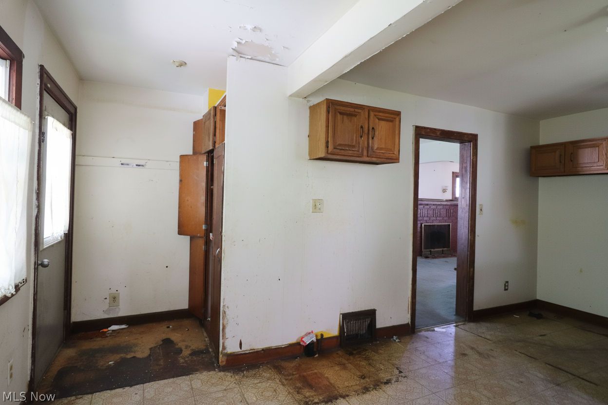 979 Mercer Avenue Akron OH 44320