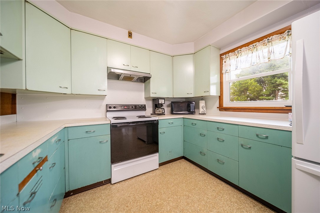 8716 Emerson Road Apple Creek OH 44606