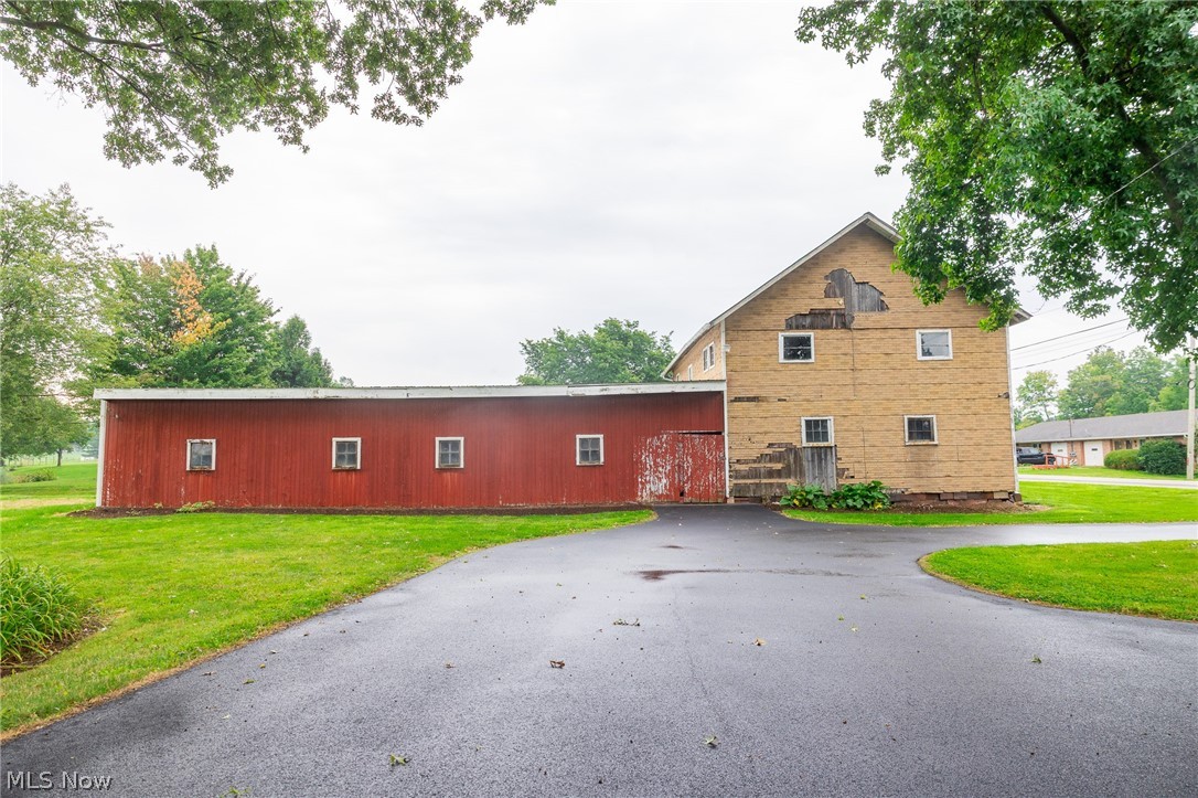 8716 Emerson Road Apple Creek OH 44606