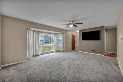 337 University Avenue Elyria OH 44035