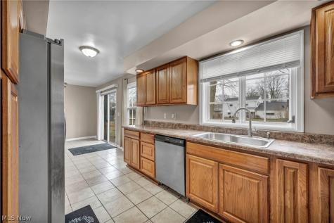 337 University Avenue Elyria OH 44035