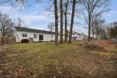 337 University Avenue Elyria OH 44035