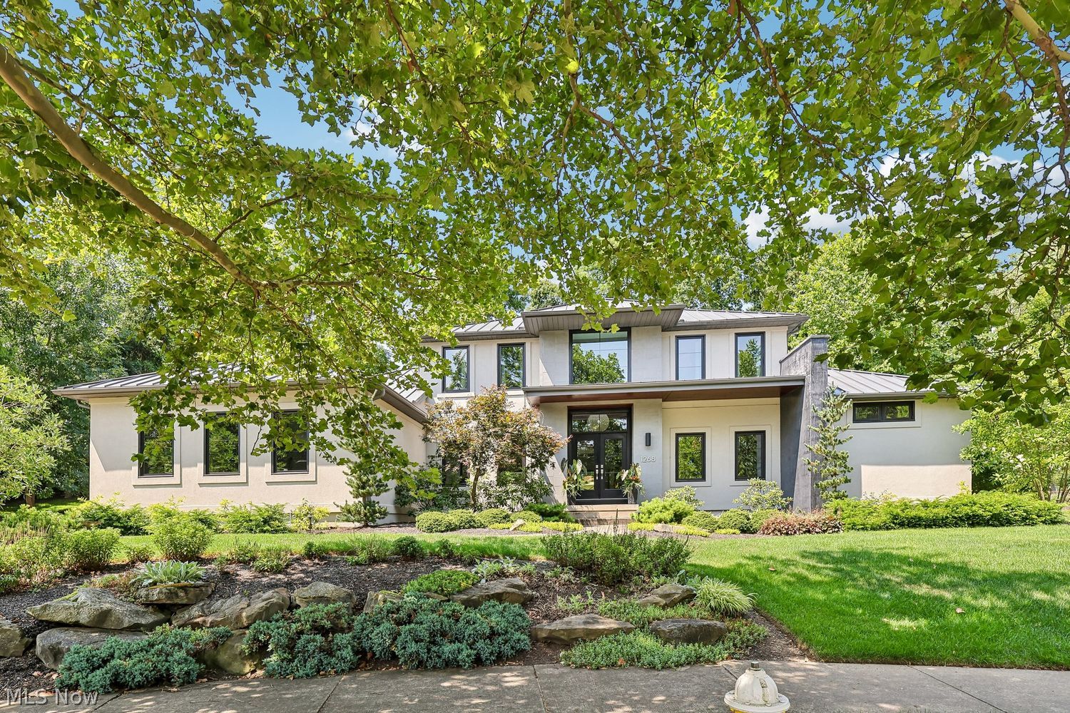 1268 Woodsview Drive Akron OH 44313