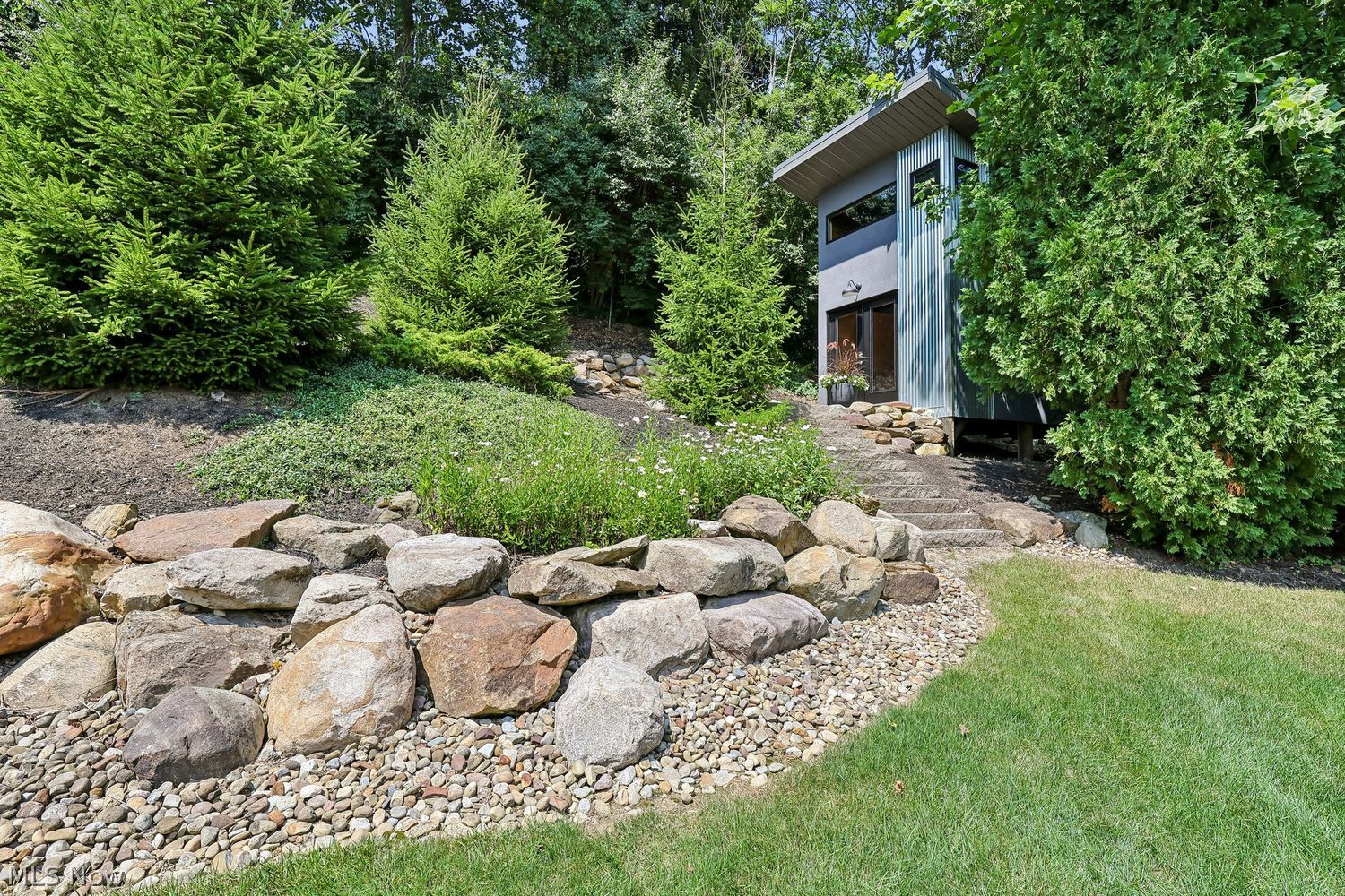 1268 Woodsview Drive Akron OH 44313