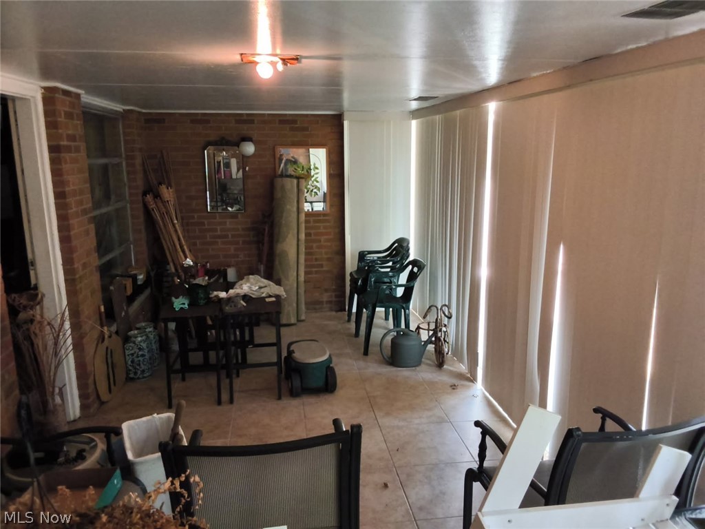16026 Cleviden Road East Cleveland OH 44112