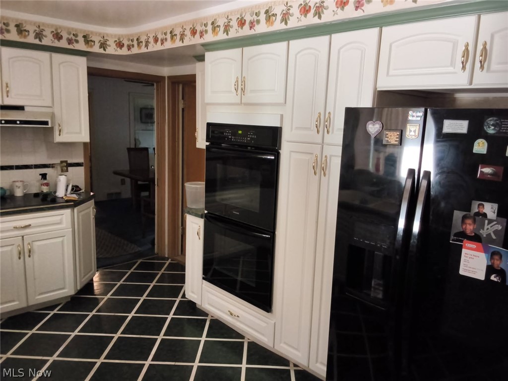 16026 Cleviden Road East Cleveland OH 44112