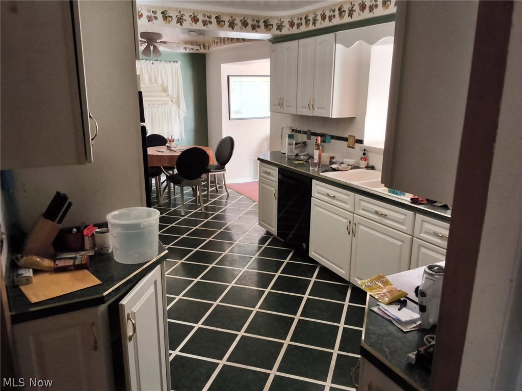 16026 Cleviden Road East Cleveland OH 44112