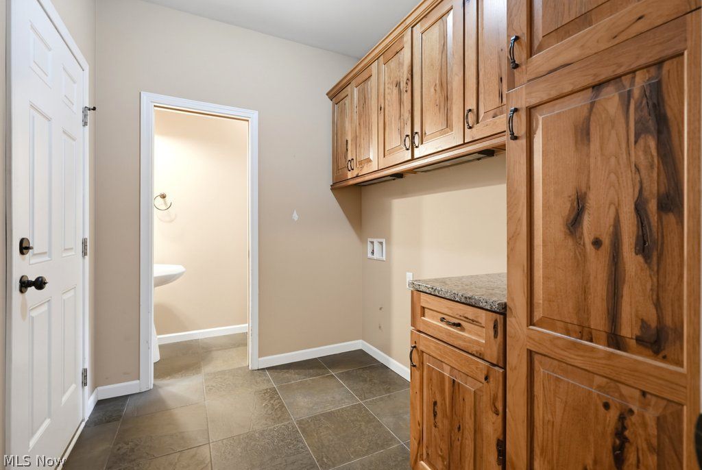 3112 Phillips Drive SW Canton OH 44706