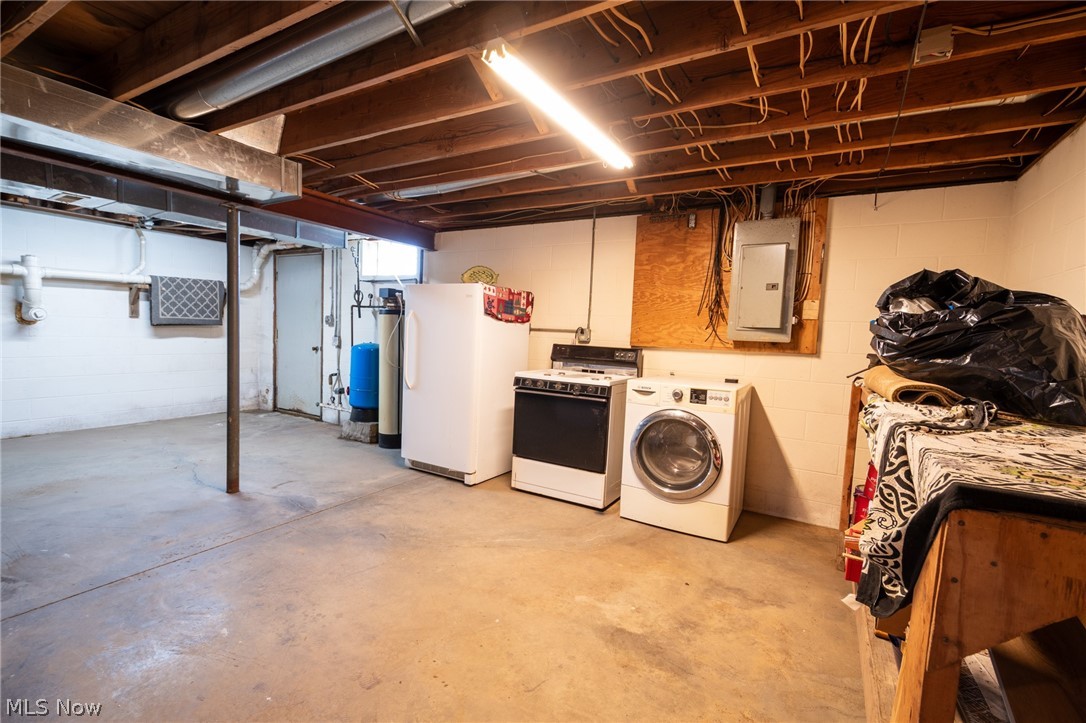 14027 Mayfield Road Huntsburg OH 44046