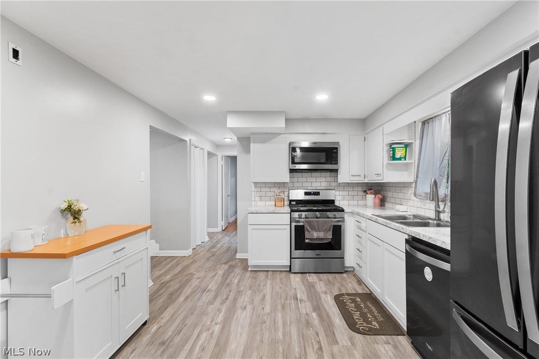 3233 Greenpark Street NW Massillon OH 44646